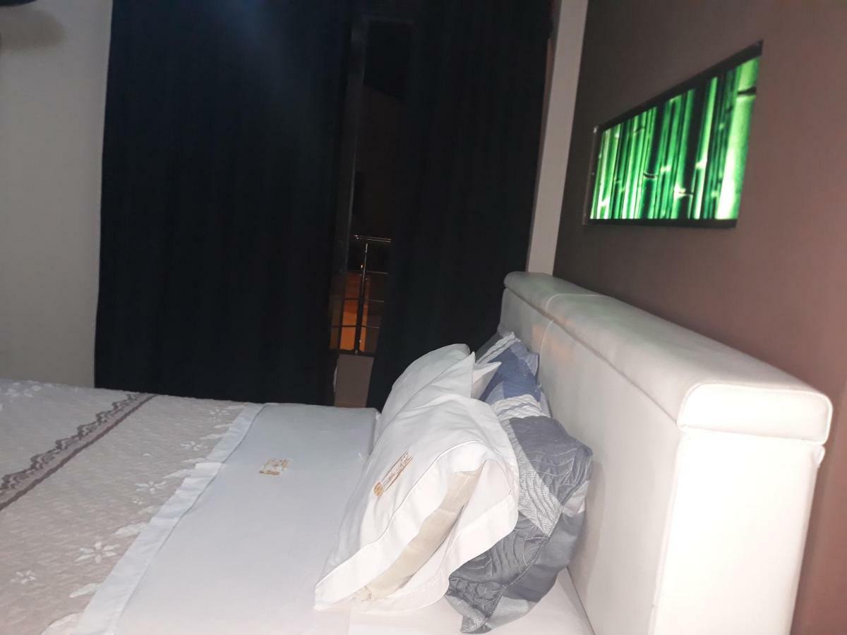 Villa Real Hotel & Suites Чиклайо Екстер'єр фото